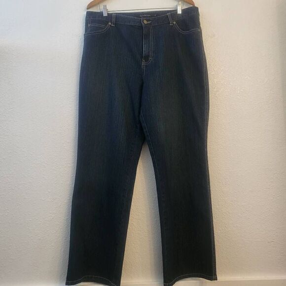 NWOT Calvin Klein Jeans Flare Leg Dark Denim: 16: Stretchy, Comfy Classic - Picture 1 of 5